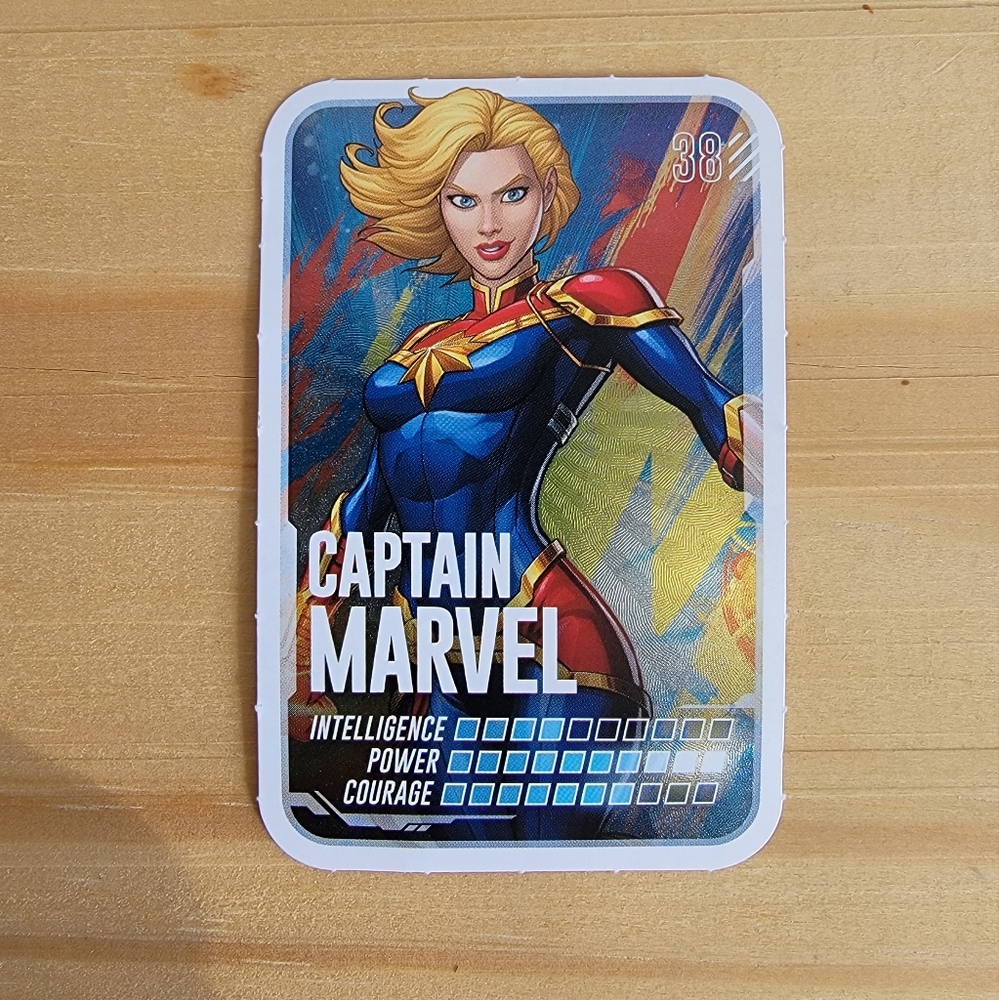 Captain Marvel #38 Foil/Shiny Trading Card (2024) – Loblaw Exclusive – Excellent